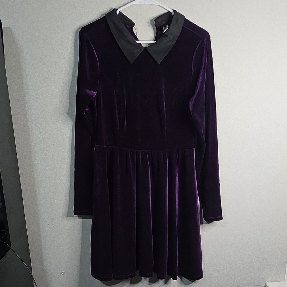 Hot Topic Plum Velvet Witchy Gothic Dress